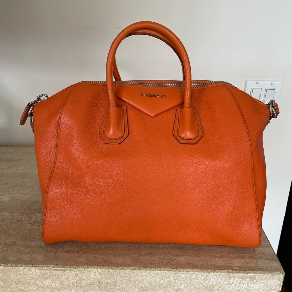 Givenchy Large Antigona Tote